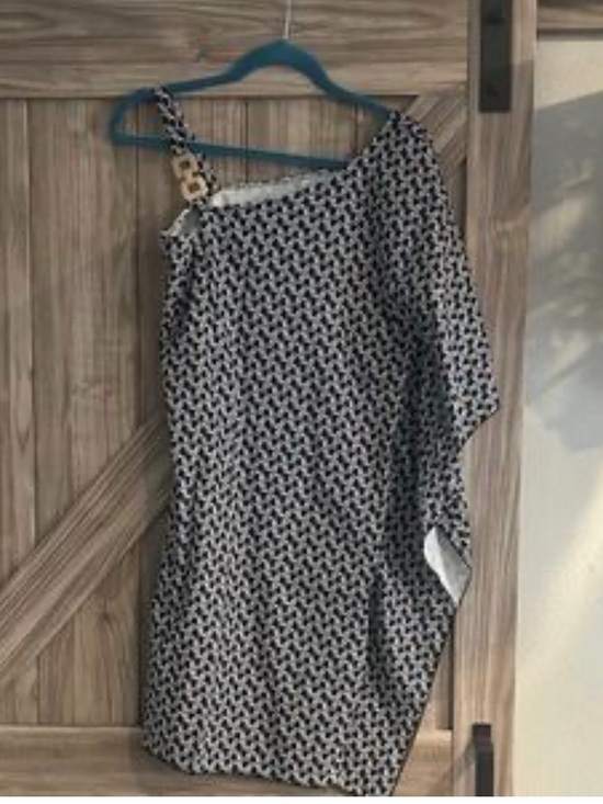 Dresses & Skirts - One-Shoulder Navy & White Patterned Dress with Gold Buckle